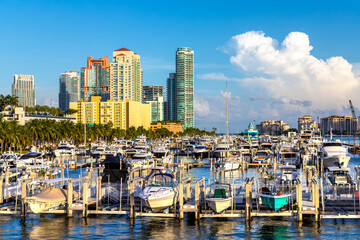 Fototapeta na wymiar Residential buildings in Miami Beach