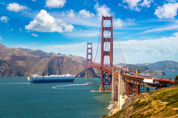 Golden Gate Bridge in San Francisco