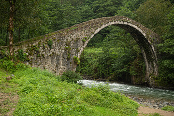 Fototapeta na wymiar Sevdaluk Köprüsü