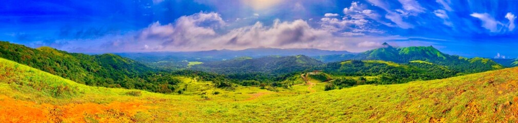 Fototapeta na wymiar panorama view of mountains 