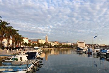 Fototapeta na wymiar Beautiful promenade in Split, Croatia.
