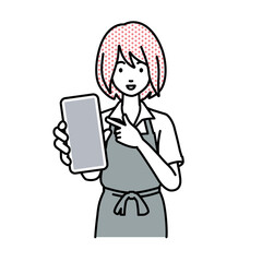 立ってスマートフォンを指差してこちらに向けて見せているカフェ店員の女性