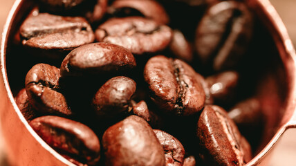 焙煎されたコーヒー豆