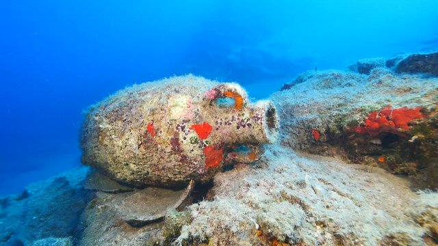 ancient amphoras deep water history search ocean scenery