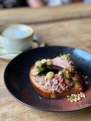 thai dessert with chocolate
