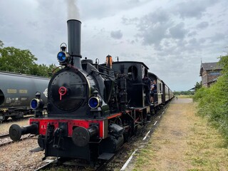 Obraz na płótnie Canvas old locomotive