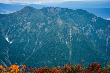 越後駒ヶ岳から見た八海山