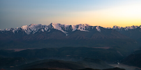 Fototapeta premium sunrise over mountains