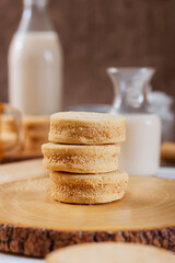 Dulce de Leche and Coconut Alfajores
