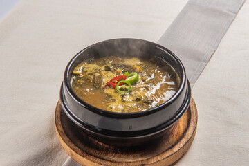 오랜 시간 끓여내 맛있는 국물 요리