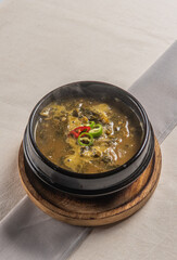 오랜 시간 끓여내 맛있는 국물 요리