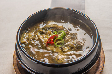 오랜 시간 끓여내 맛있는 국물 요리