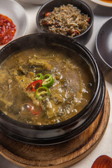 오랜 시간 끓여내 맛있는 국물 요리