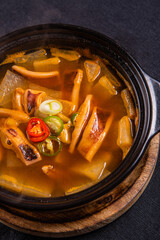 오랜 시간 끓여내 맛있는 국물 요리