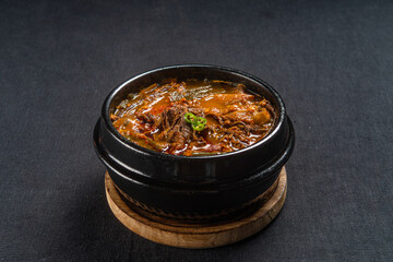 오랜 시간 끓여내 맛있는 국물 요리