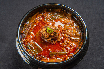 오랜 시간 끓여내 맛있는 국물 요리