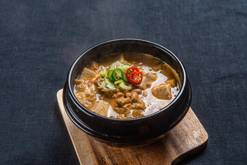 오랜 시간 끓여 맛있는 국물 요리