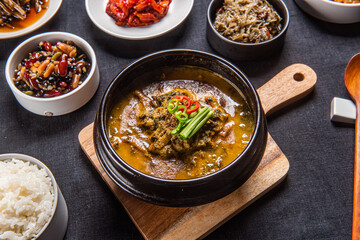 오랜 시간 끓여 맛있는 국물 요리