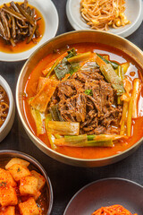 오랜 시간 끓여 맛있는 국물 요리