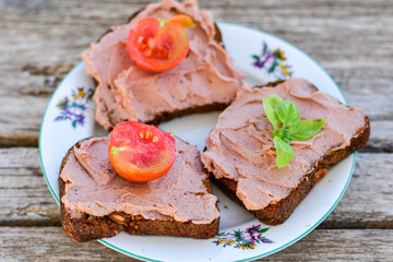   Raw, glutten free Sandwich with  Fresh homemade chicken liver pate and ketogenic  Low Carb Bread 
