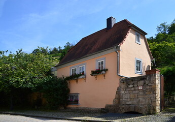 Historisches Bauwerk in der Altstadt von Freyburg am Fluss Unstrut, Sachsen - Anhalt