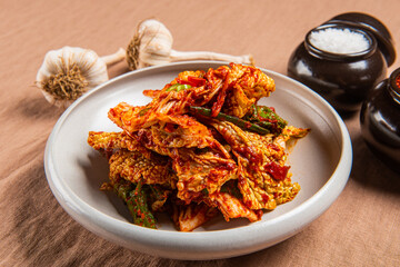 신선한 재료로 만들어 밥과 먹어도 맛있고 고기와 함께 먹어도 맛있는 한국 겉절이 김치