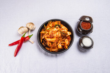 신선한 재료로 만들어 밥과 먹어도 맛있고 고기와 함께 먹어도 맛있는 한국 겉절이 김치