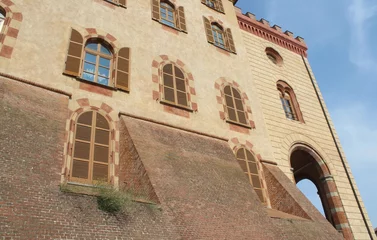 Foto op Plexiglas Castello medievale restaurato e ristrutturato © Alfons Photographer