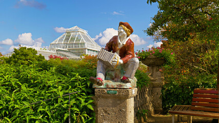 Akkordeon Spieler im Botanischen Garten