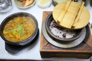 돌솥밥 추어탕 토종음식