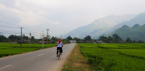 Obraz premium Mountain road in Sapa, Vietnam