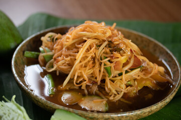 Tum Sua, Rice noodles, Thai food, spicy papaya salad