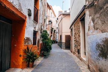 Fototapeta na wymiar views of jerica old streets in valencia, Spain