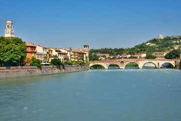 Obraz premium bridge over the river, beautiful view of Verona, Italy