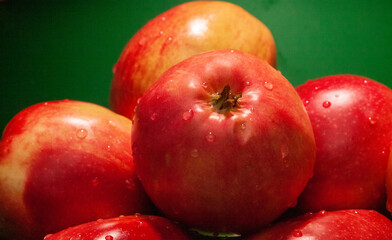 Fototapeta na wymiar Norwegian red apples in a bowl