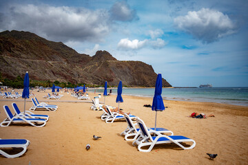 Fototapeta na wymiar Playa de Santa Cruz de Tenerife. 