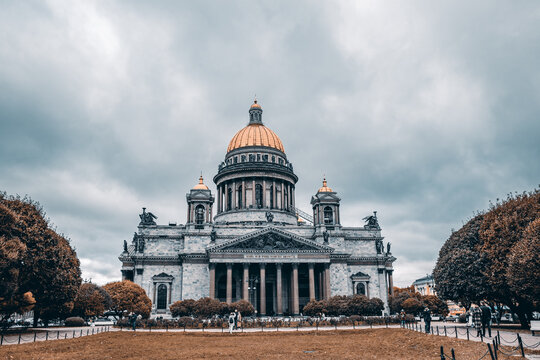 Saint Isaac's Cathedral in Saint-Petersburg, Russia.