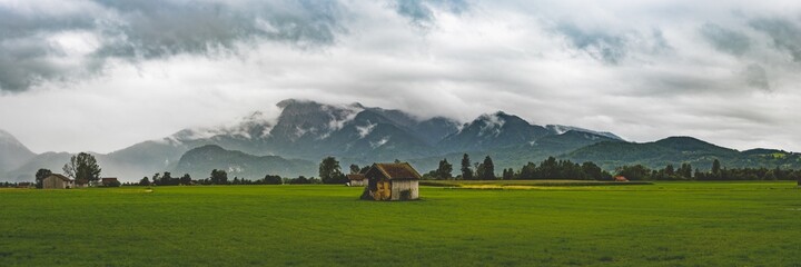Obraz premium Wolkenlandschaft, Stimmung, Landschaft, Loisach, Nebel, Kochelsee, Eichsee, Bayern, Oberbayern, Deutschland