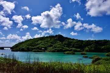 Fototapeta na wymiar 沖縄県宮古島　インギャー海岸の風景