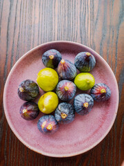 Figs on a plate