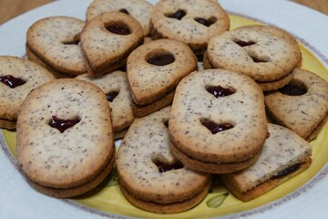 the ischler almond cookies with strawberry yam 