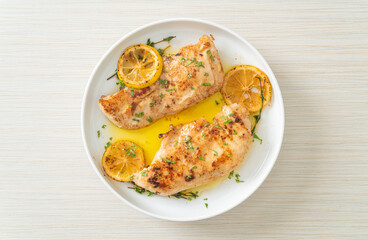 grilled chicken with butter, lemon and garlic