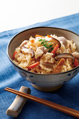 炊き込みご飯イメージ