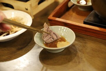 pork skin, meat, meal, fresh, food, dinner, ingredient, delicious, roasted, dish, cuisine, grilled, lunch, fillet, pork, pepper, grill, closeup, korean food, pork belly, barbecue, vegetable, tasty, re