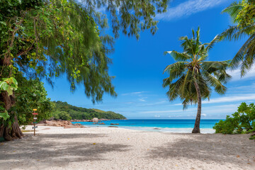 Amazing tropical paradise Anse Lazio beach in Praslin island, Seychelles. - obrazy, fototapety, plakaty