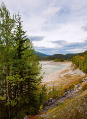 Fototapeta na wymiar Maligne Lake is a lake in Jasper