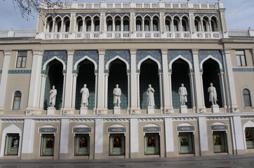 Fototapeta na wymiar Facade of the Nizami Museum of Azerbaijan Literature in Baku, Azerbaijan