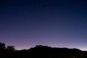 Naklejka premium 朝が来る