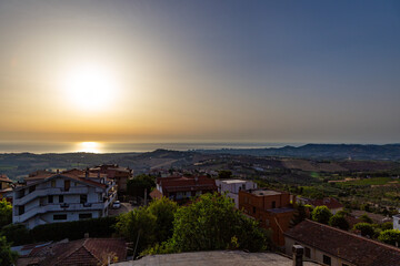 Obraz premium Alba sul mare Adriatico vista da Città Sant'Angelo