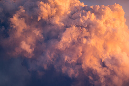 Column of smoke produced by a volcano